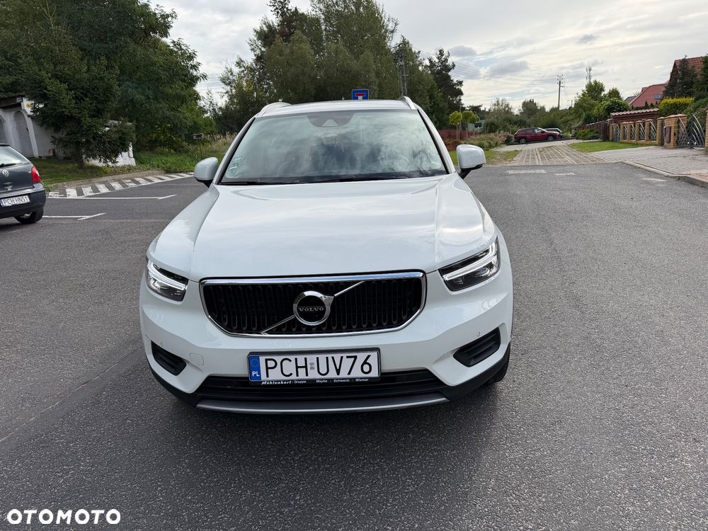 Volvo XC 40 D4 AWD Geartronic Momentum - 3