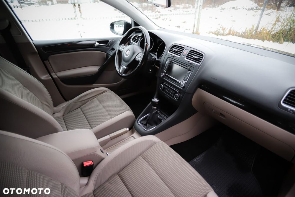 Volkswagen Golf 2.0 TDI Highline - 12