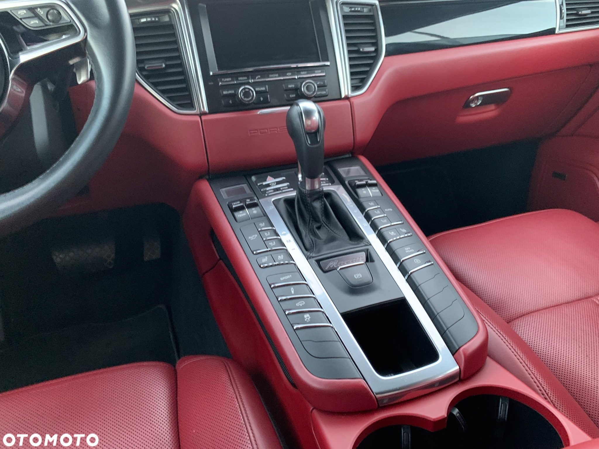 Porsche Macan S - 31