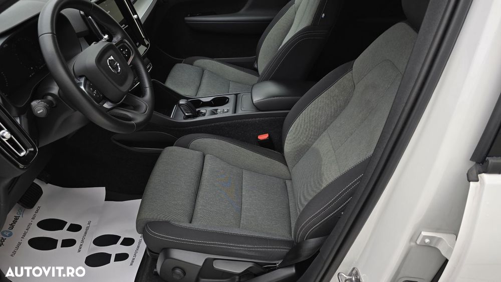 Volvo XC 40 T3 AT8 Momentum Pro - 13