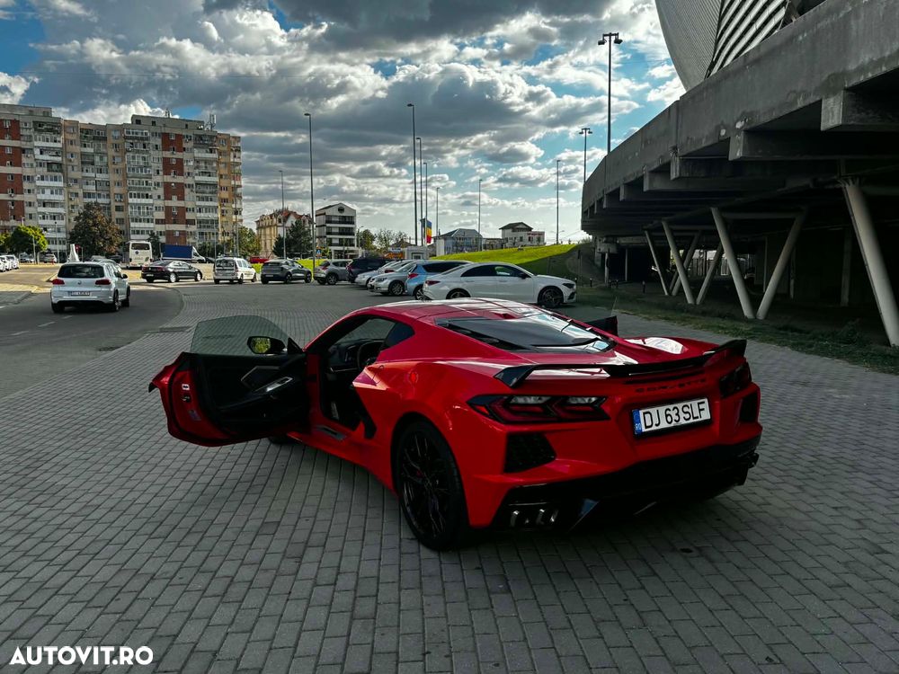 Chevrolet Corvette - 4