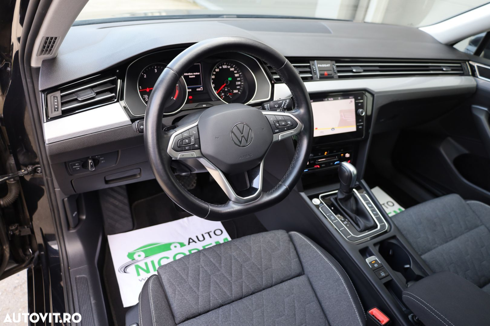 Volkswagen Passat Variant 2.0 TDI DSG Comfortline - 20