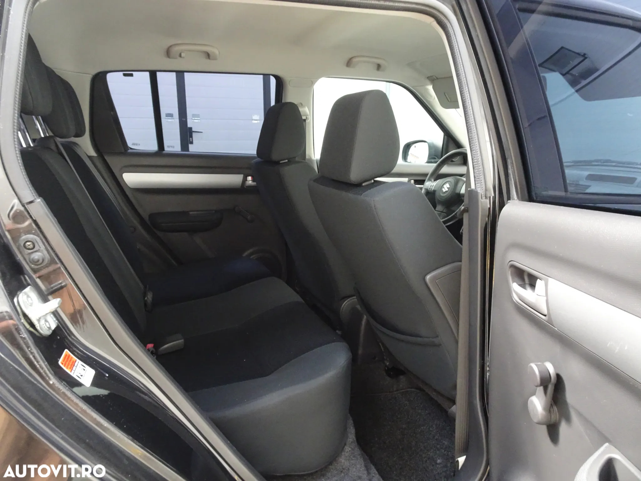 Suzuki Swift 1.3 DDIS Comfort - 15