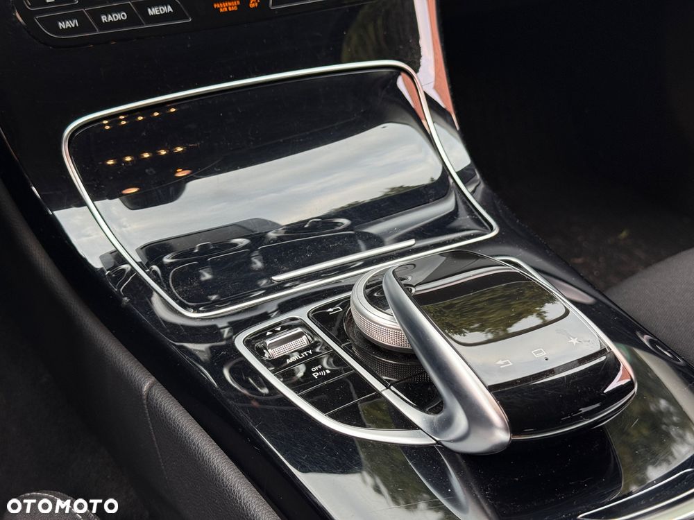 Mercedes-Benz Klasa C 200 9G-TRONIC - 25