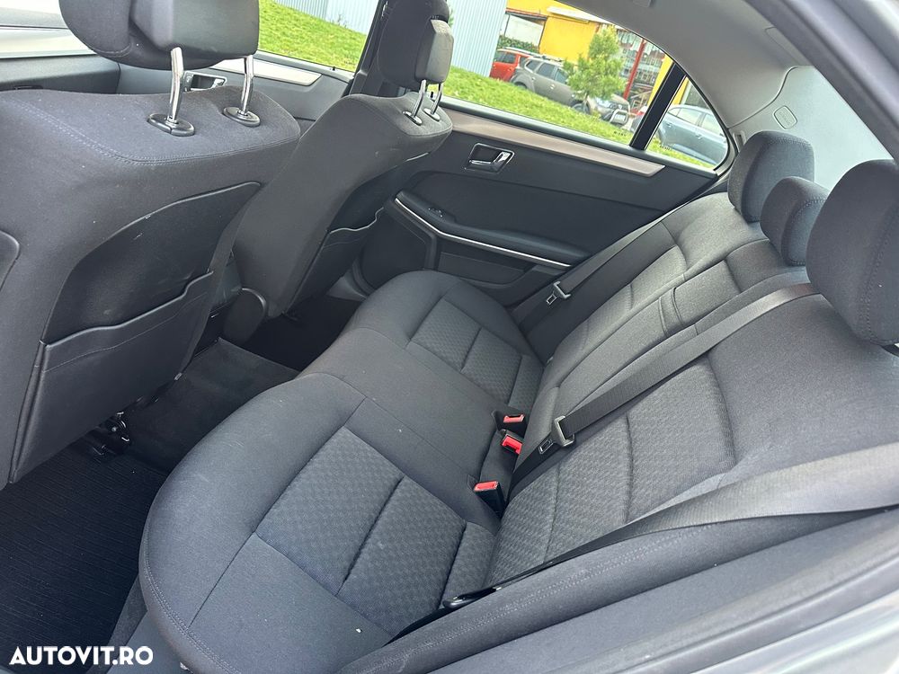 Mercedes-Benz E 250 T CDI 7G-TRONIC Elegance - 8