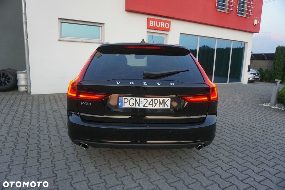 Volvo V90 D4 Momentum - 22