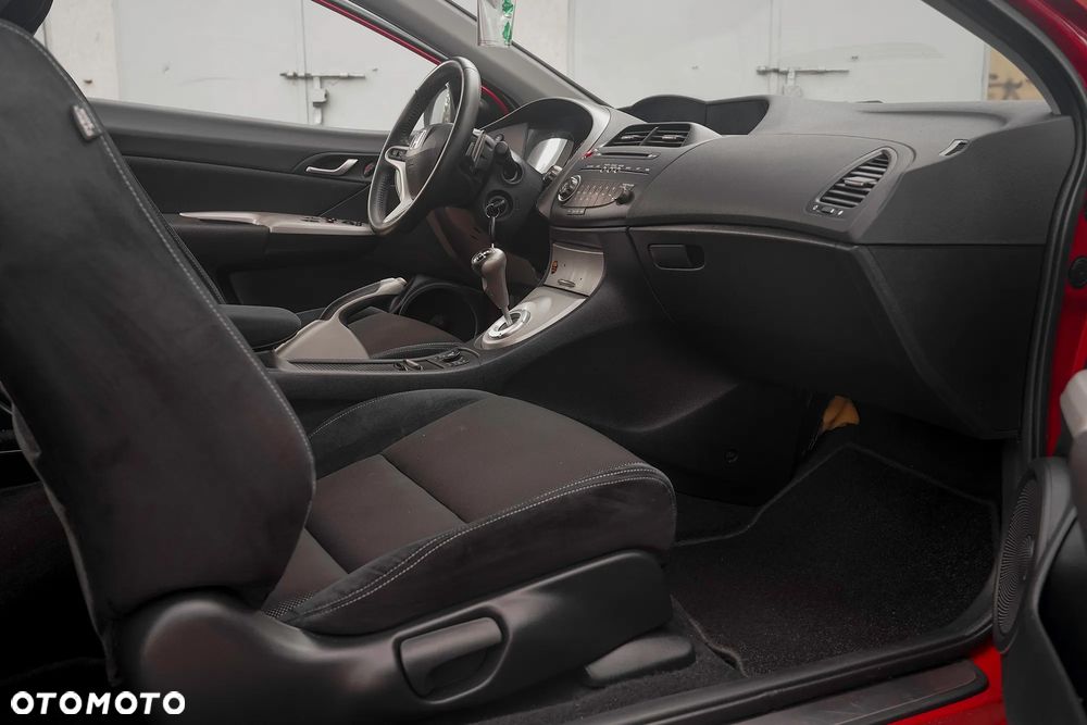 Honda Civic 1.8 TypeS + i-SHIFT - 24