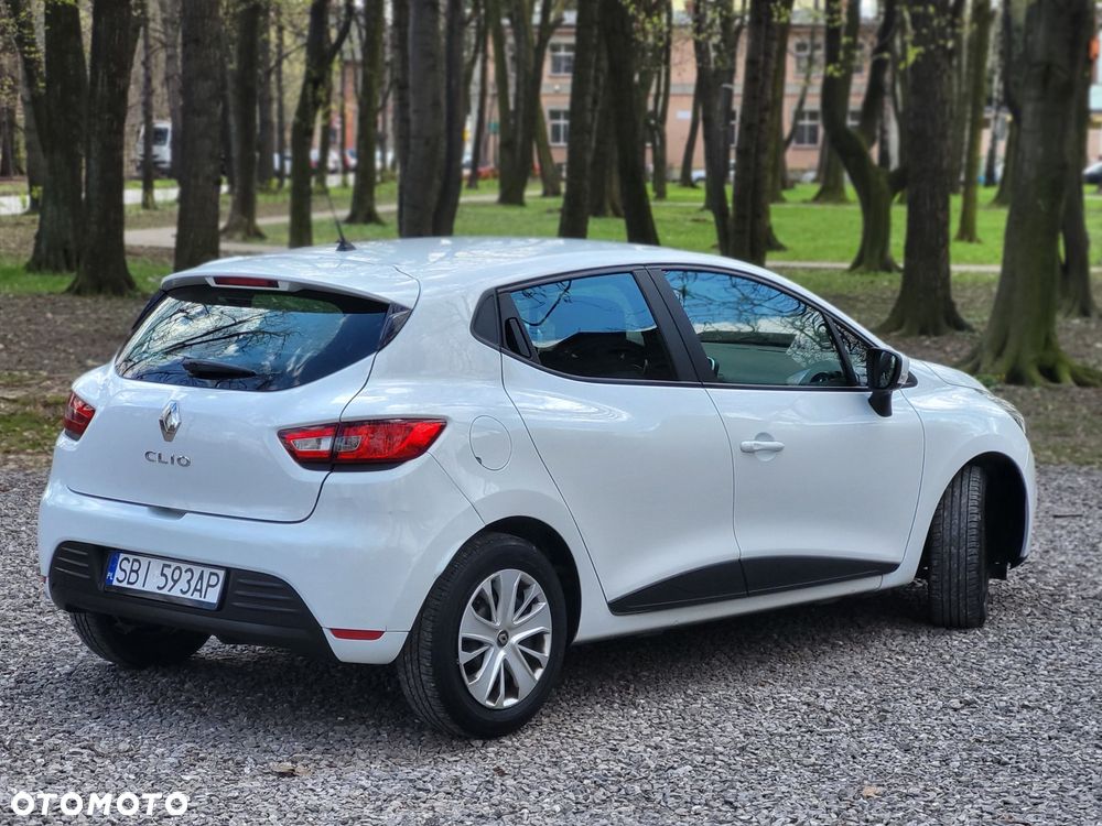 Renault Clio - 7