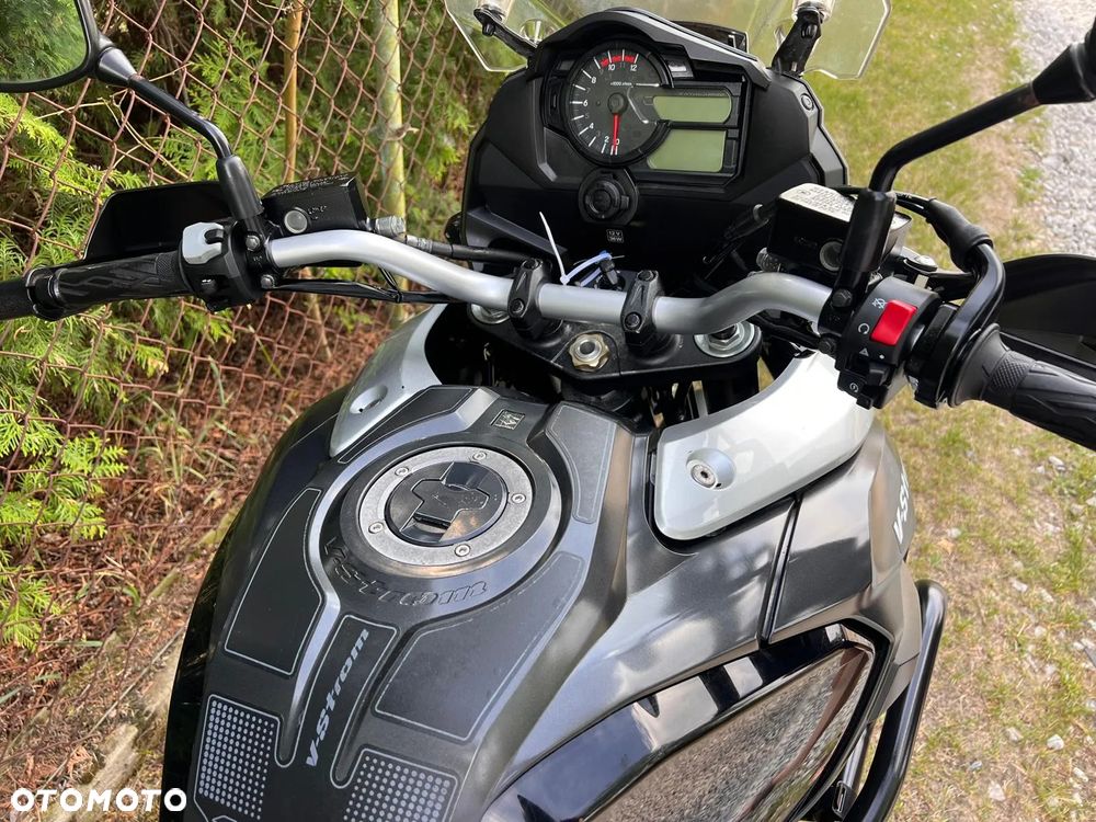 Suzuki V-STROM - 13