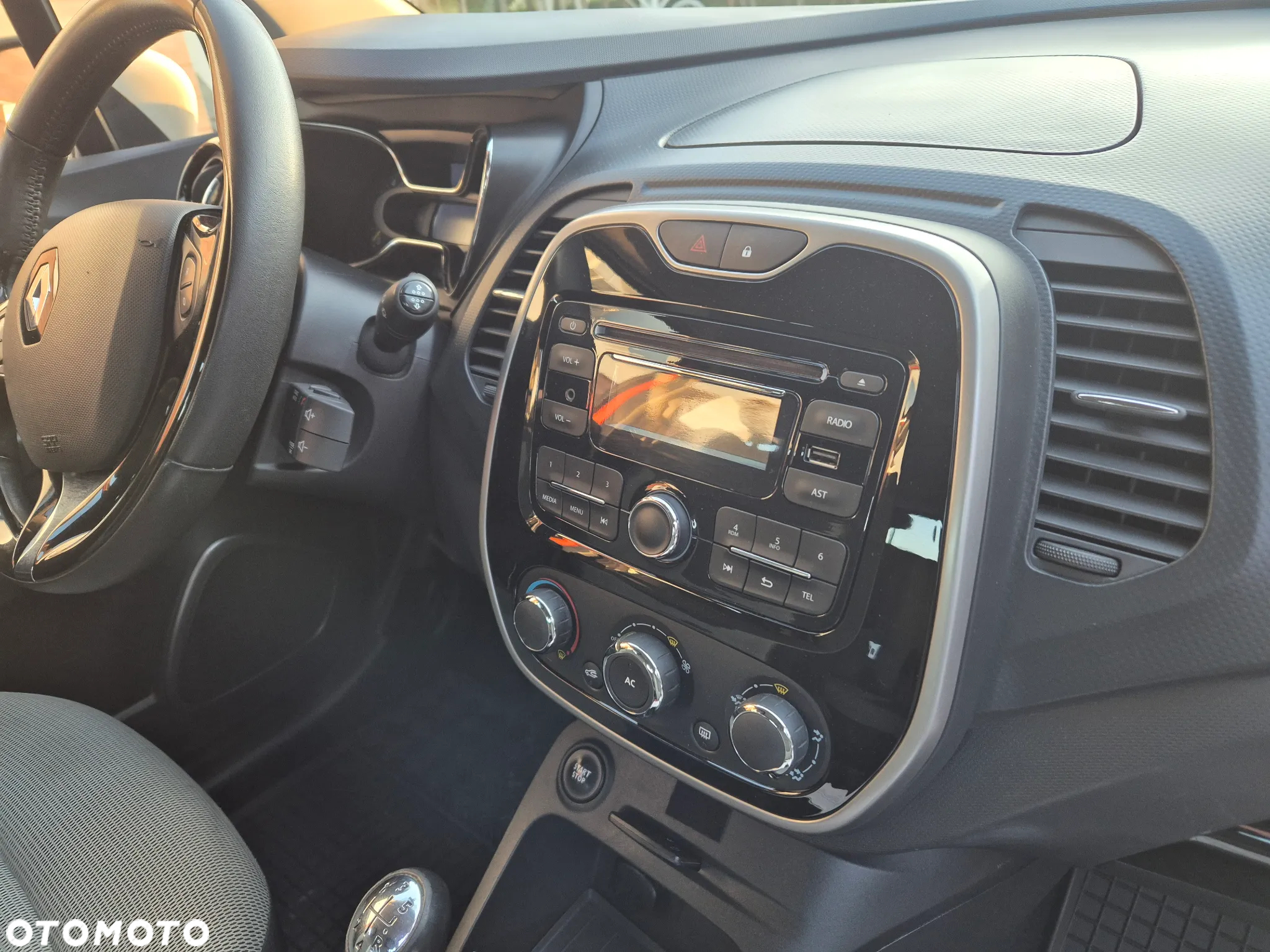 Renault Captur (ENERGY) TCe 90 LIFE - 13