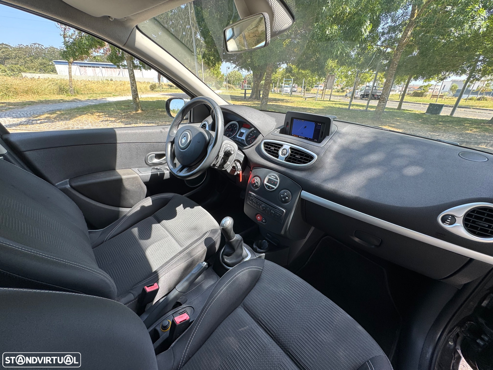 Renault Clio 1.2 16V Dynamique - 7
