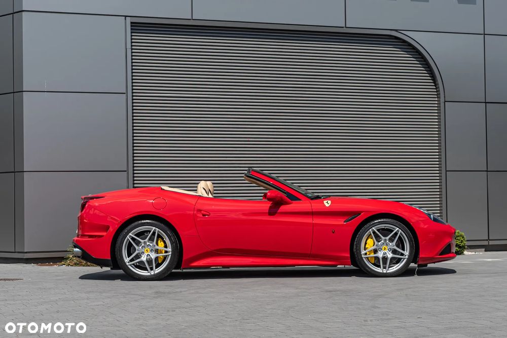 Ferrari California T - 3