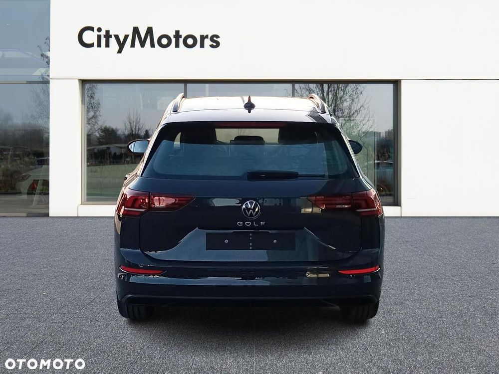 Volkswagen Golf - 6