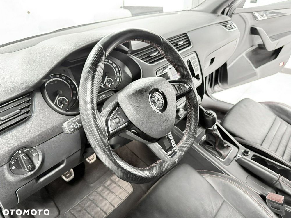 Skoda Octavia 2.0 TDI RS - 22