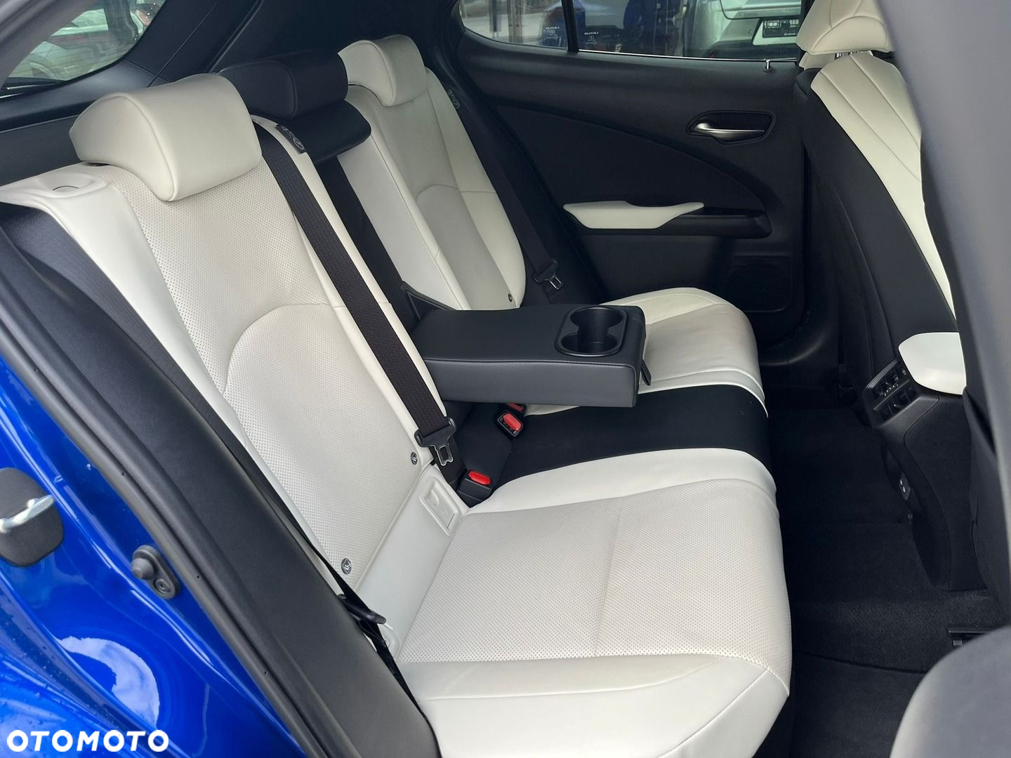 Lexus UX - 22