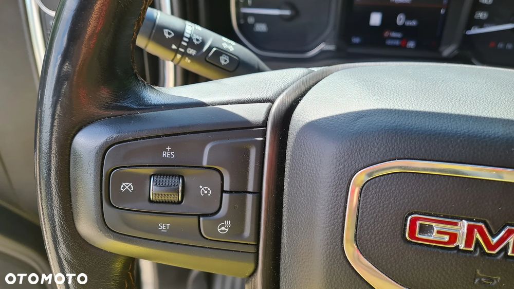 GMC Sierra - 35