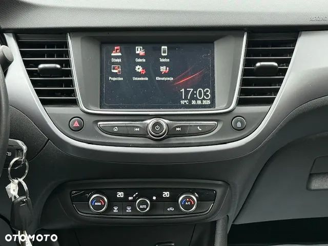 Opel Crossland X - 9
