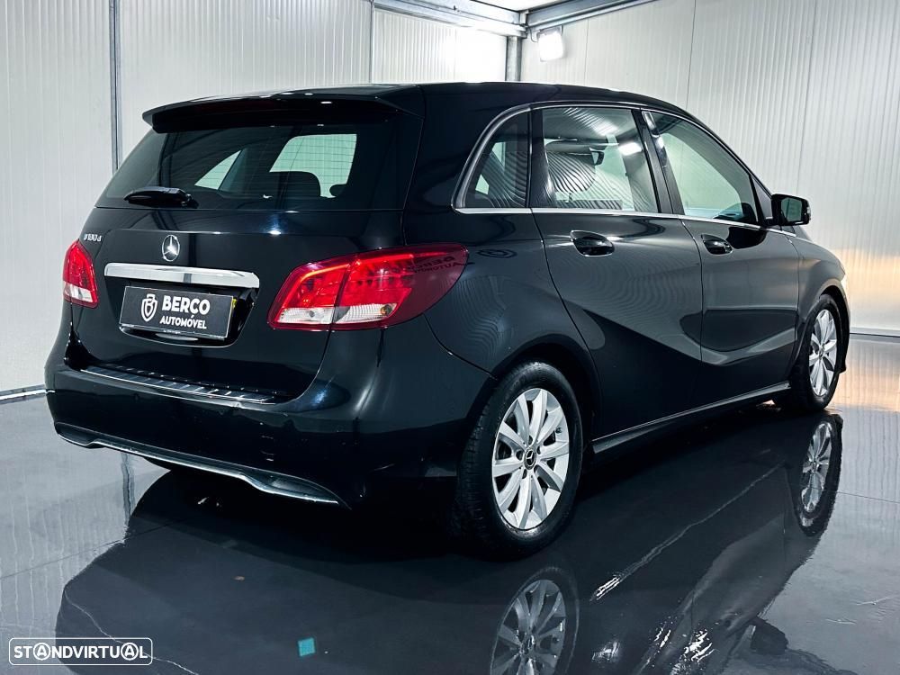 Mercedes-Benz B 180 d Urban - 5