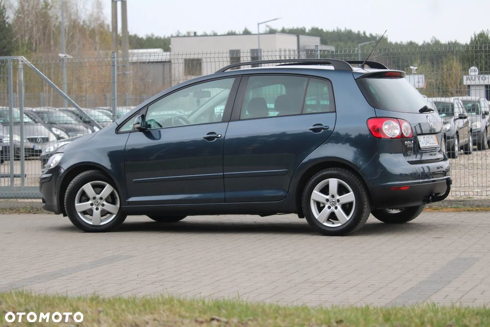 Volkswagen Golf Plus 1.6 Goal - 12