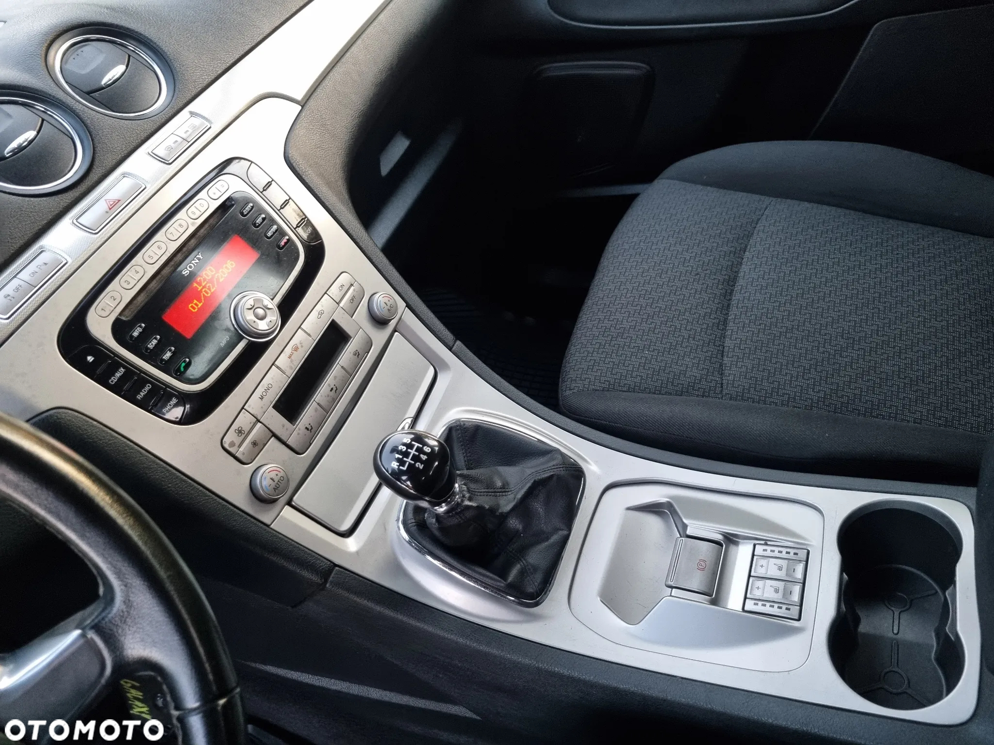 Ford Galaxy 2.0 TDCi Titanium - 6