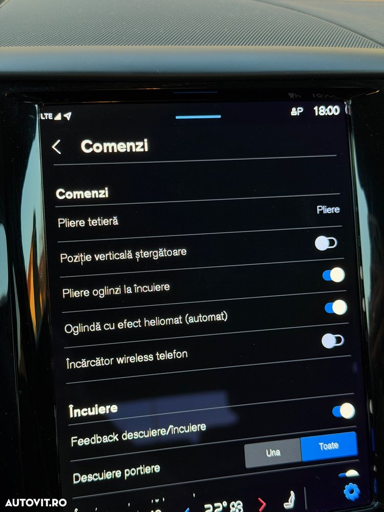 Volvo XC 60 B4 MHEV AWD Momentum Pro - 25