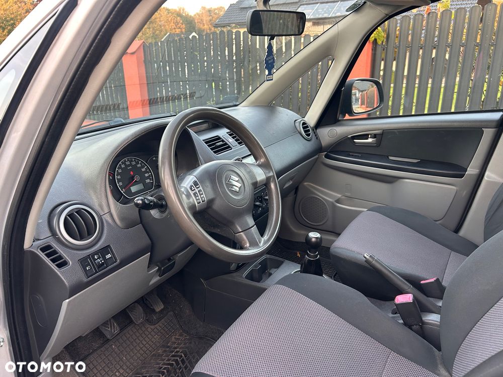 Suzuki SX4 1.6 VVT 4x4 Comfort - 8