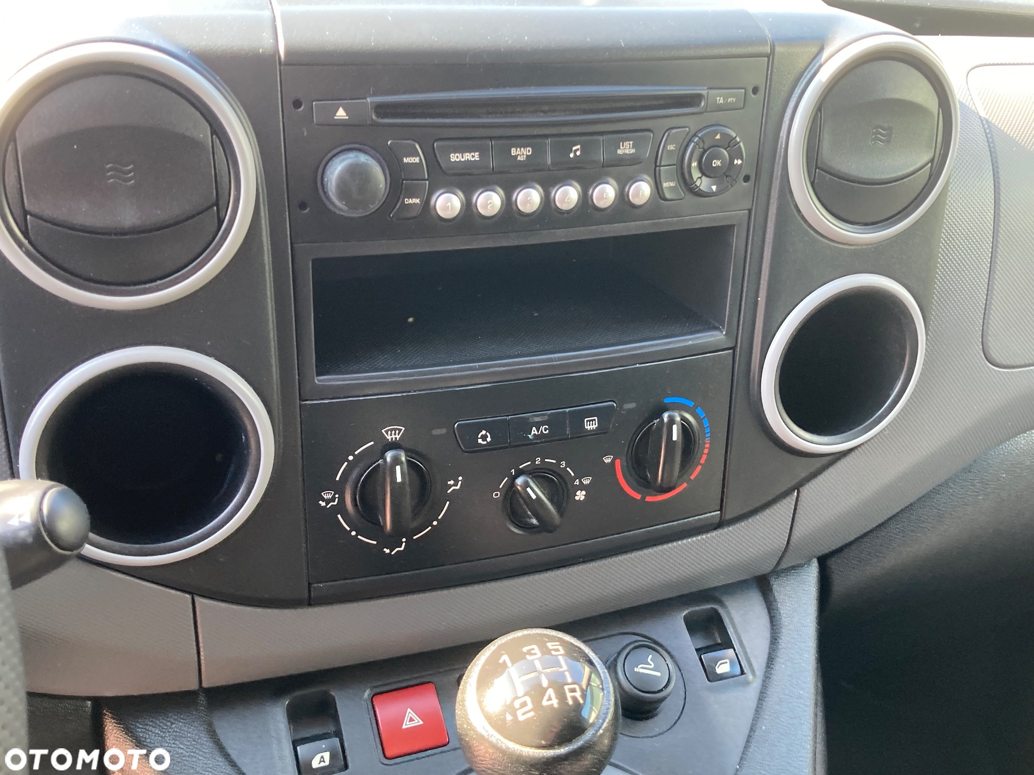 Peugeot Partner - 11