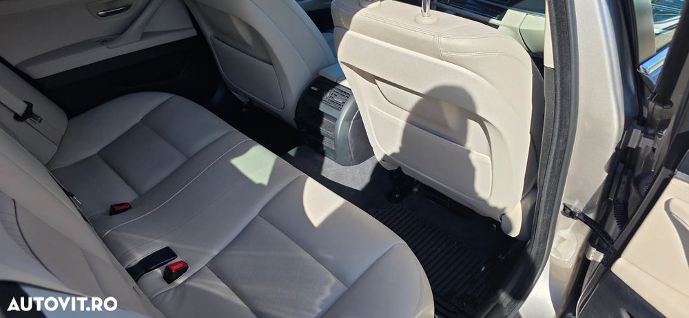 BMW Seria 5 518d Aut. - 10