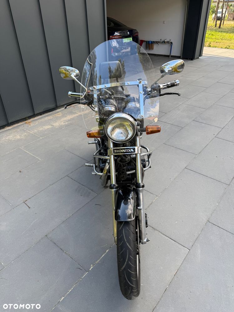 Honda Nighthawk - 5