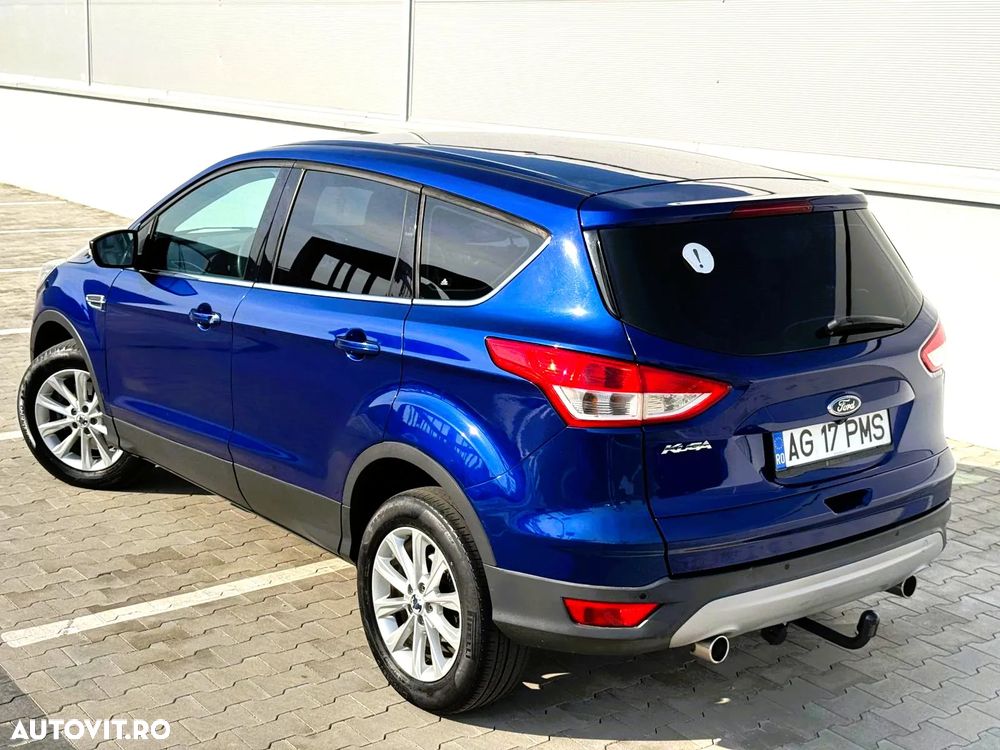 Ford Kuga 2.0 TDCi Powershift 4WD Titanium - 2