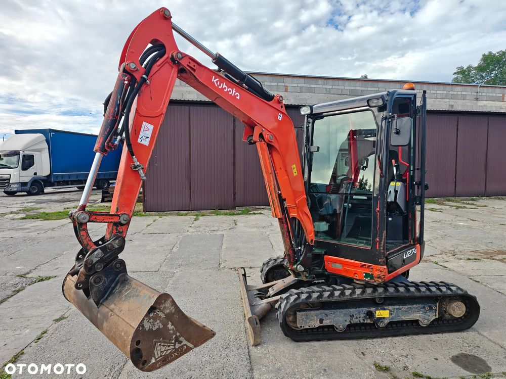 Kubota U27 - 1