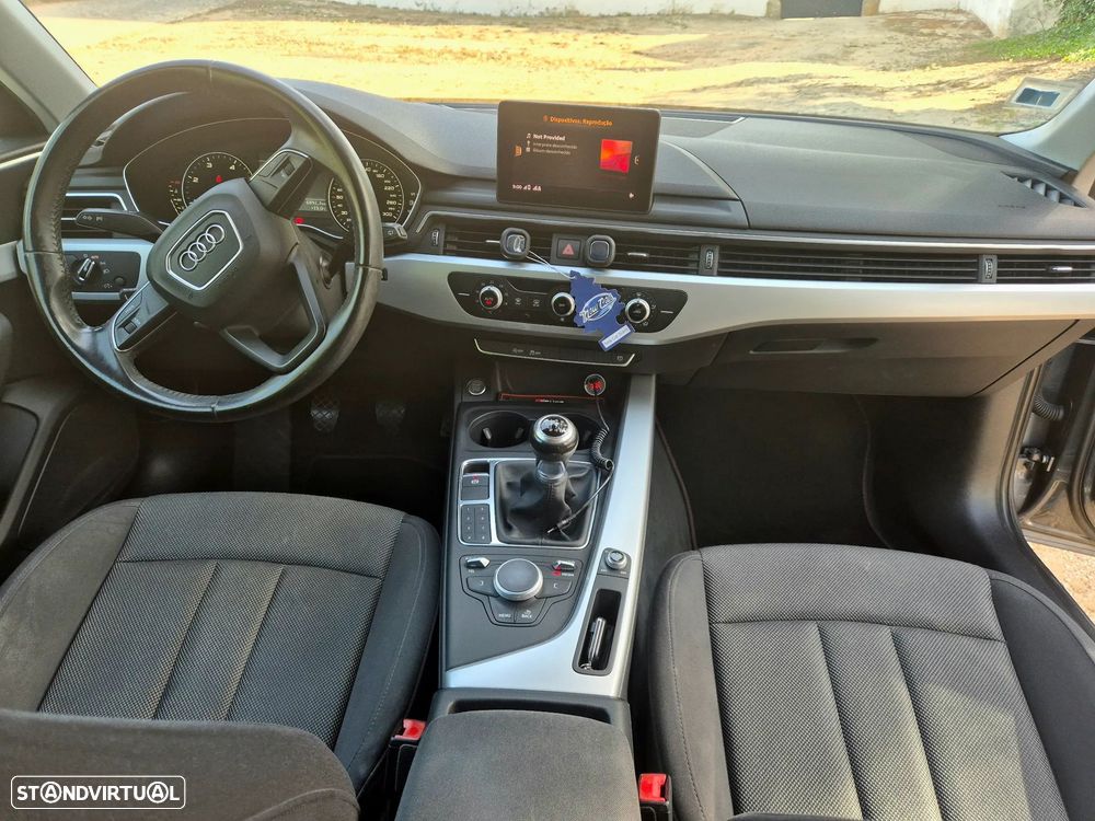 Audi A4 Avant 2.0 TDI Business Line - 10