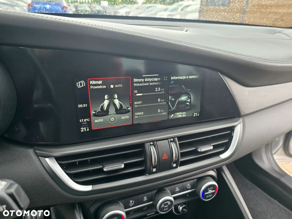 Alfa Romeo Giulia - 33