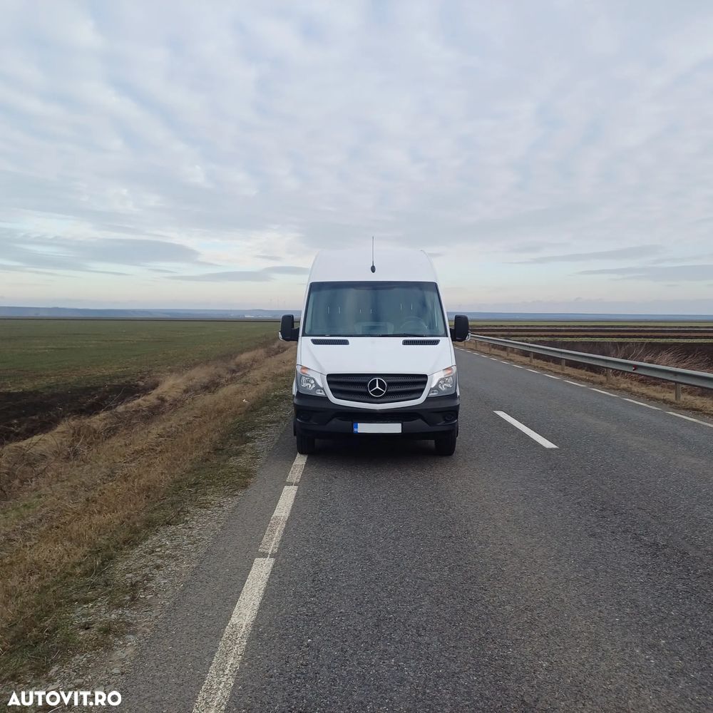 Mercedes-Benz Sprinter - 16