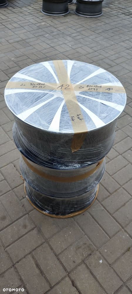 FELGI ALUMINIOWE 5x112 2x8Jx18 CALI ET43 fi 66,6 STOPNIOWANE 2x9J 18 CALI ET 52,5 MERCEDES W 213 4 SZTUKI KOMPLET - 21