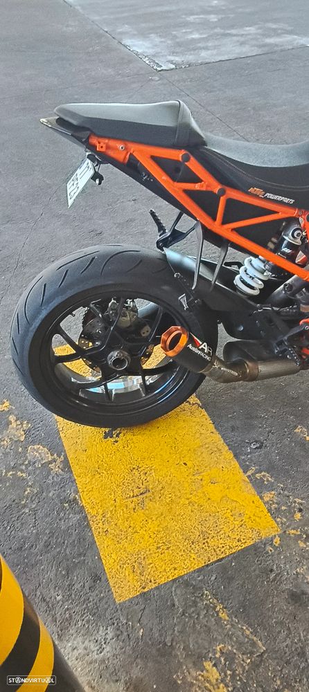 KTM 1390 Super Duke R super Duke R 1290 - 10