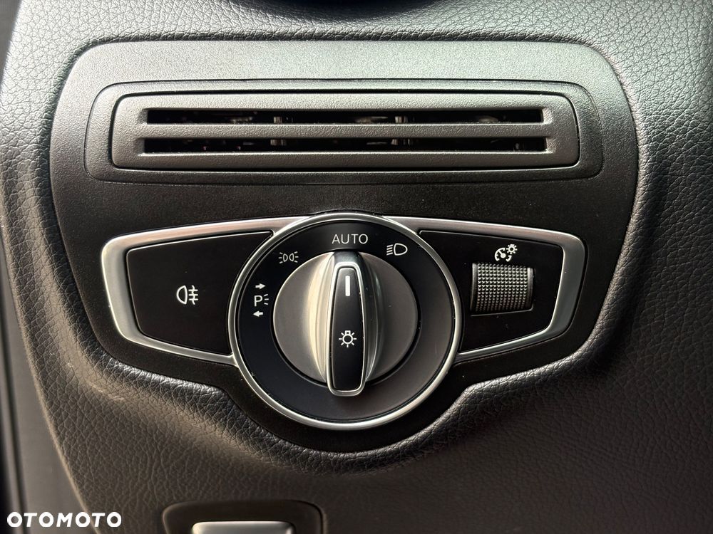 Mercedes-Benz GLC 300 4Matic 9G-TRONIC - 20