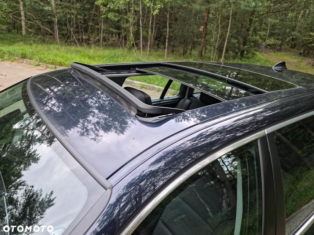 BMW Seria 5 525d Edition Sport - 32