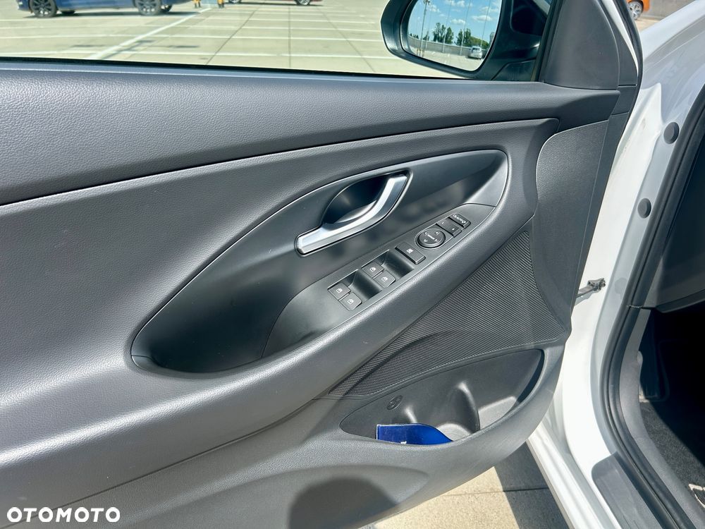 Hyundai i30 1.0 T-GDI Smart - 9