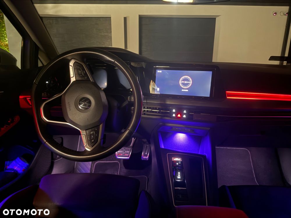 Volkswagen Golf 1.5 eTSI EVO Style DSG - 23
