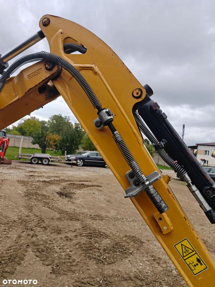 Caterpillar 301.8 - 23