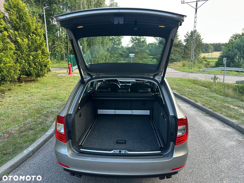 Skoda Superb 2.0 TSI DSG Exclusive - 35