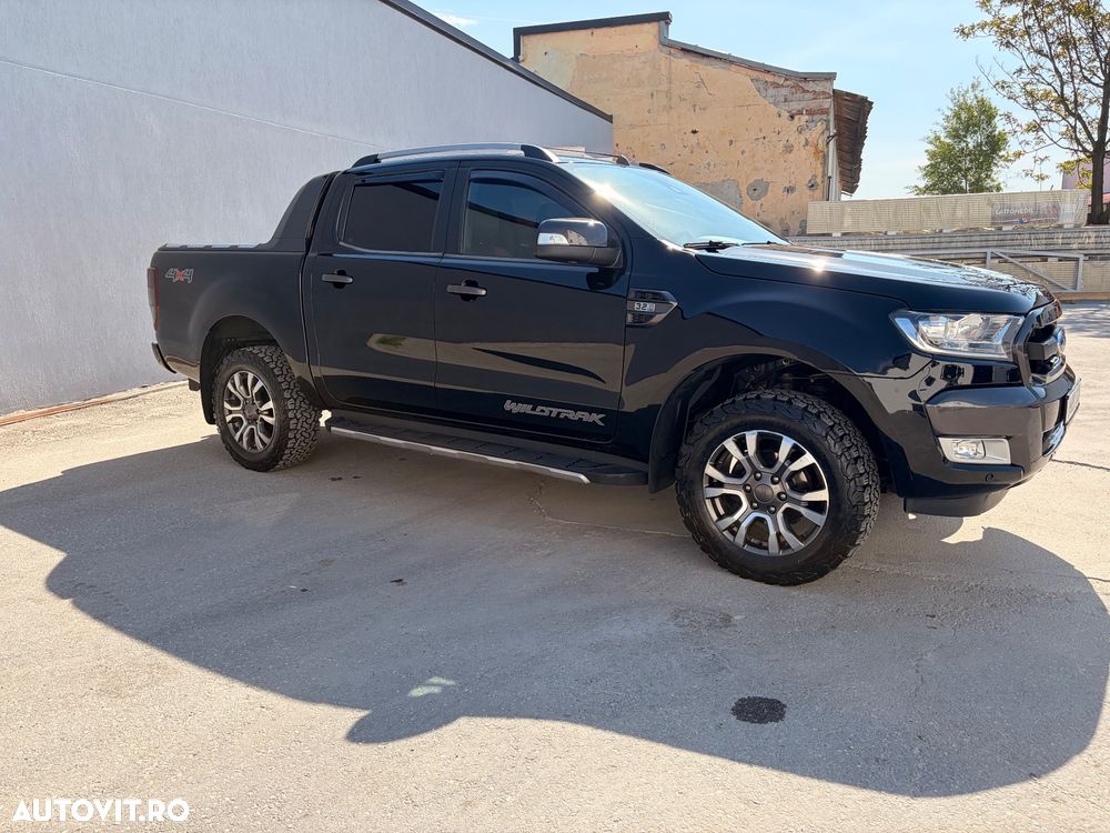 Ford Ranger 4x4 Cabina Dubla WILDTRACK Aut. - 13