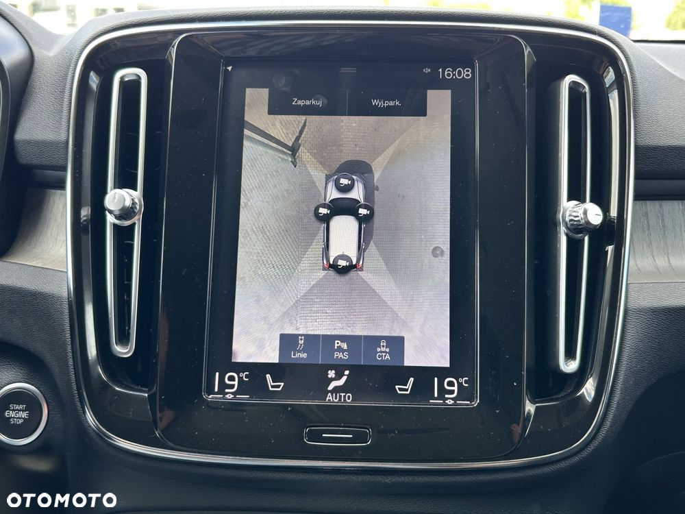 Volvo XC 40 - 26