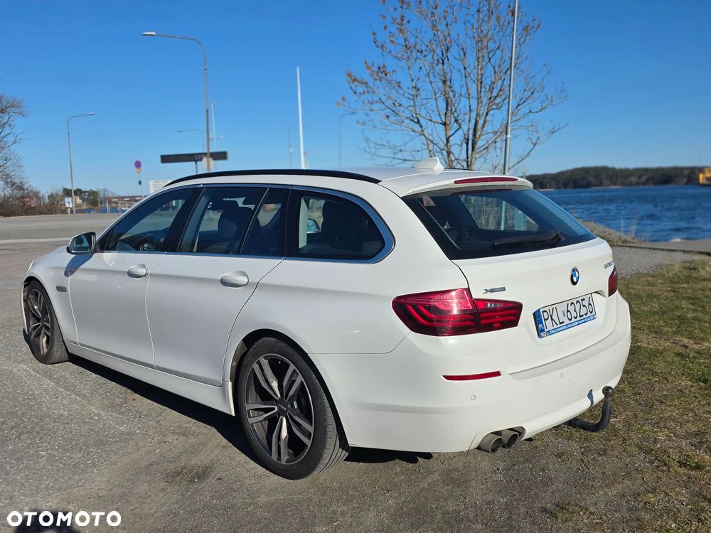 BMW Seria 5 520d xDrive - 9