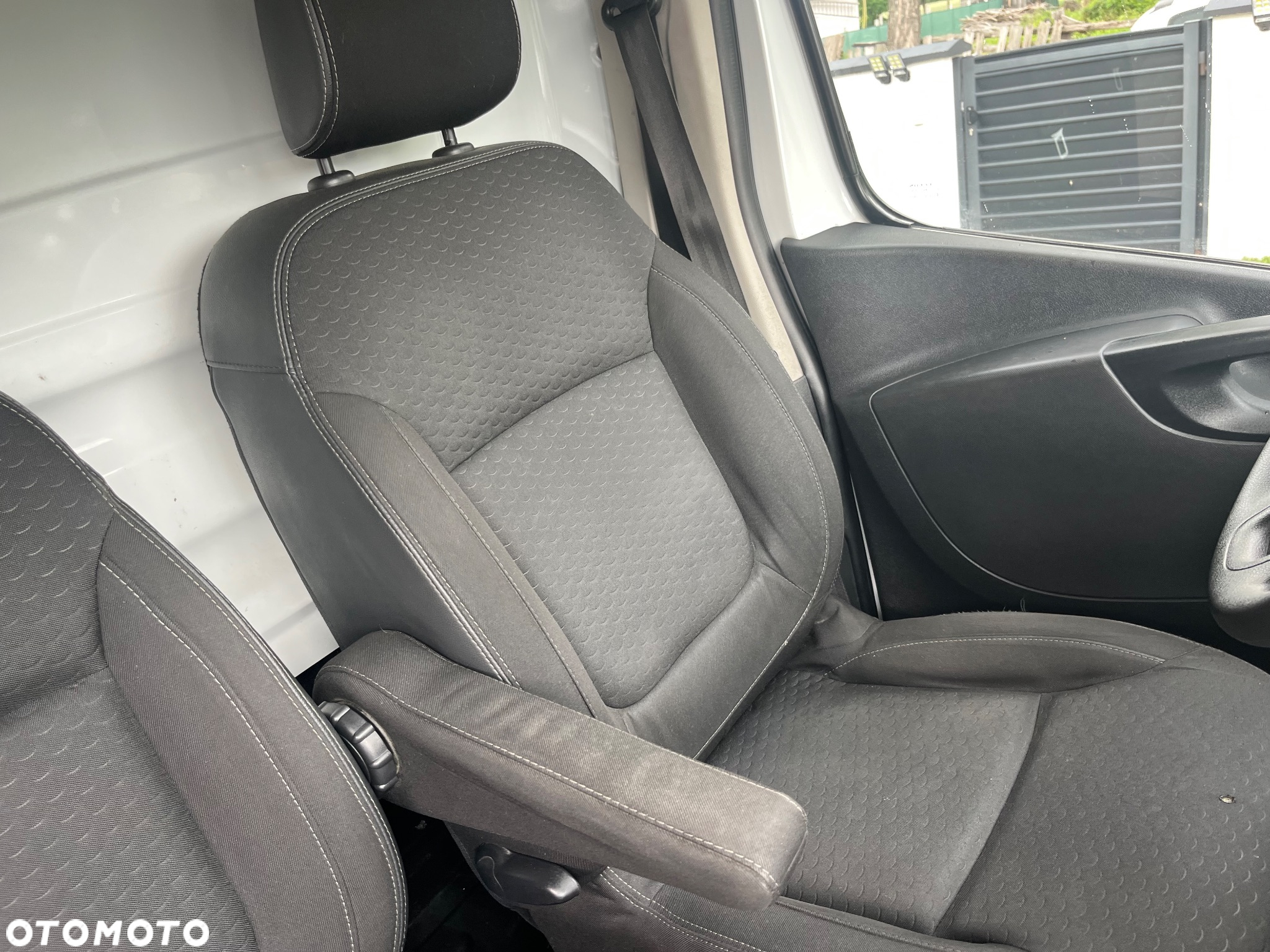 Opel Vivaro - 20