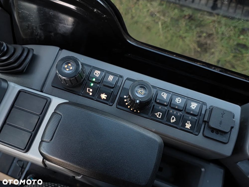 Caterpillar 301.8 - 28