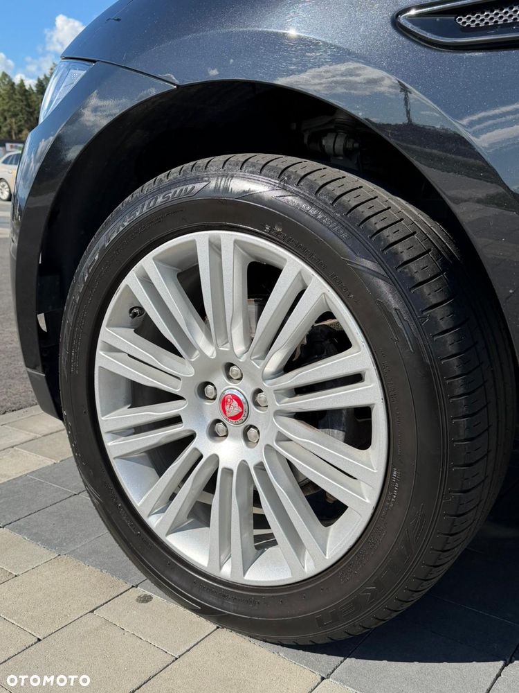 Jaguar F-Pace 2.0 i4D AWD Prestige - 8