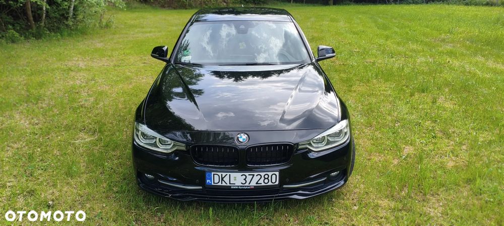 BMW Seria 3 320d Sport Line - 13