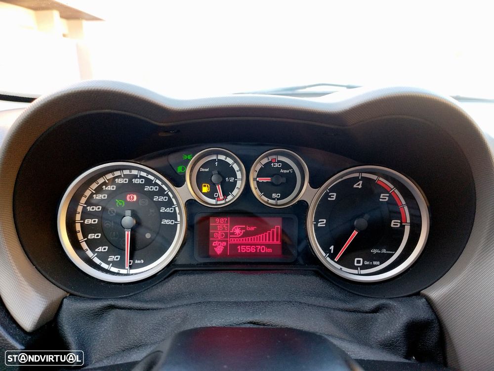 Alfa Romeo MiTo 1.3 JTD Distinctive S&S - 32